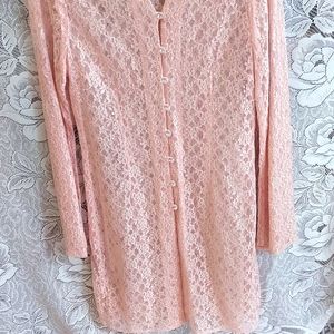 Soft pink lace tunic/diamond button size L